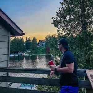 Meet your Posher, Quan